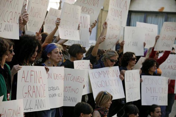 VIOLENZA SULLE DONNE: FLASH MOB A ROMA